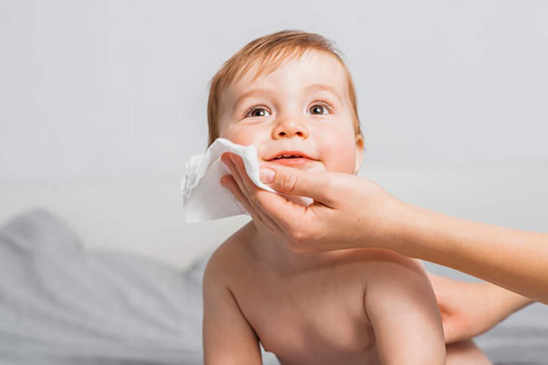can baby wipes be used on the face