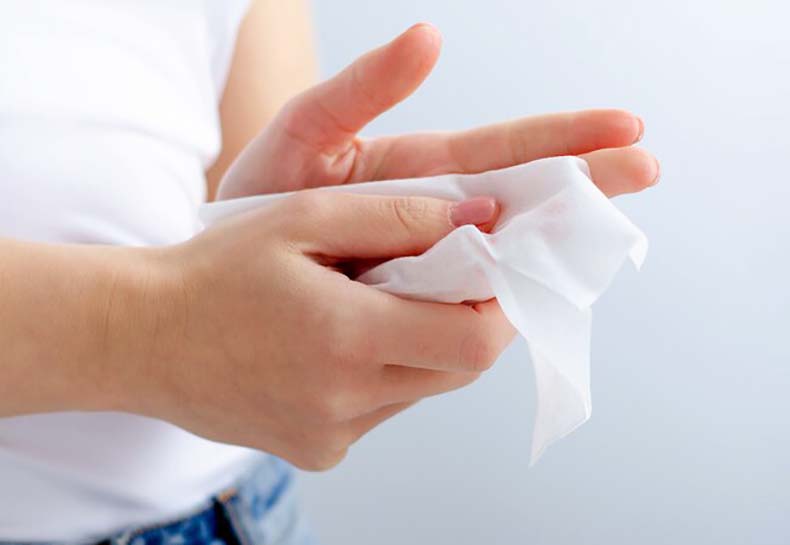 antibacterial wipes to secure your hand